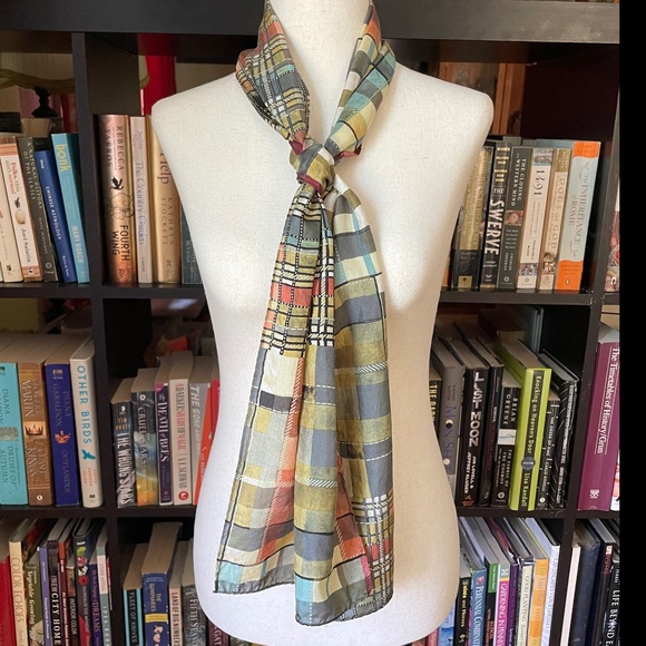 vintage scarf - Picture 2 of 7